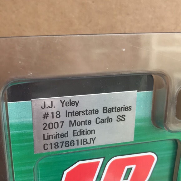 J.J. Yeley #18 Interstate Bat. 2007Monte Carlo SS Limited Edition 1/64 (SKU 248) - Picture 8 of 11